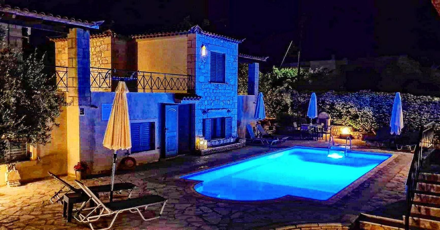 Finikes Apartments Stoúpa Exterior foto