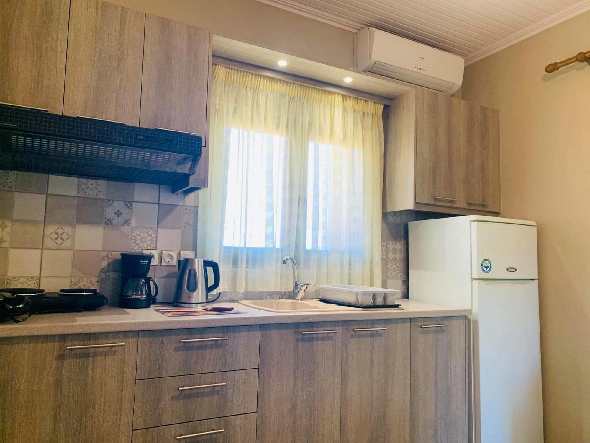 Finikes Apartments Stoúpa Zimmer foto